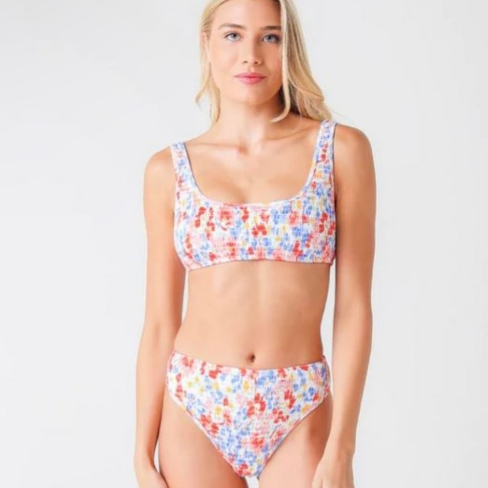 L*SPACE ✨ NWT SCRUNCH HIGH WAIST BOTTOMS - Picture 4 of 13